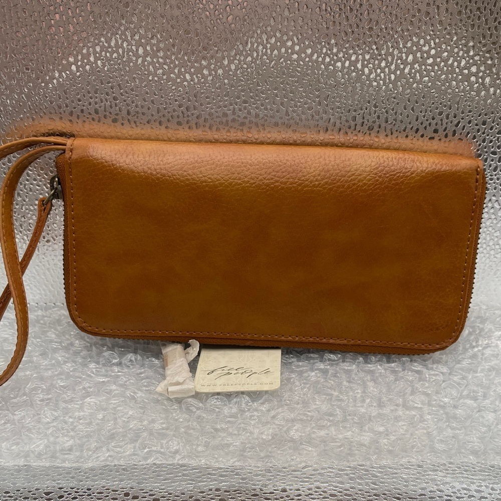 Free People Wristlet Wallet NWT Brown Vegan Leather Free People Wallet Wristlet